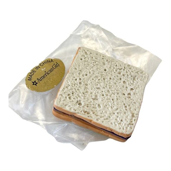 American Girl Doll Molly School Lunch Box PEANUT BUTTER SANDWICH Food Accessory - Picture 1 of 6